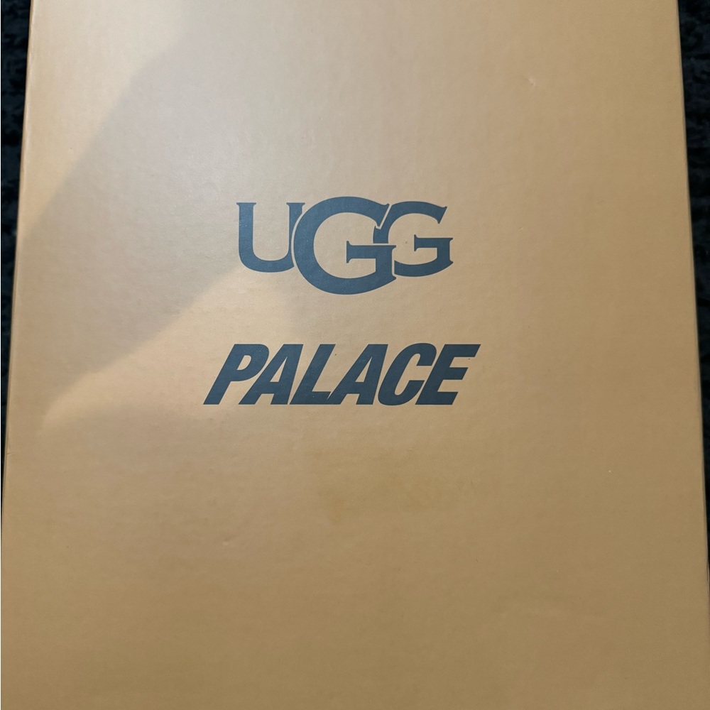 Palace Ugg Collab (10/11 M)